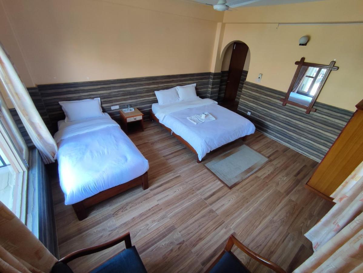 The Mountain House Hotel Pokhara Kültér fotó